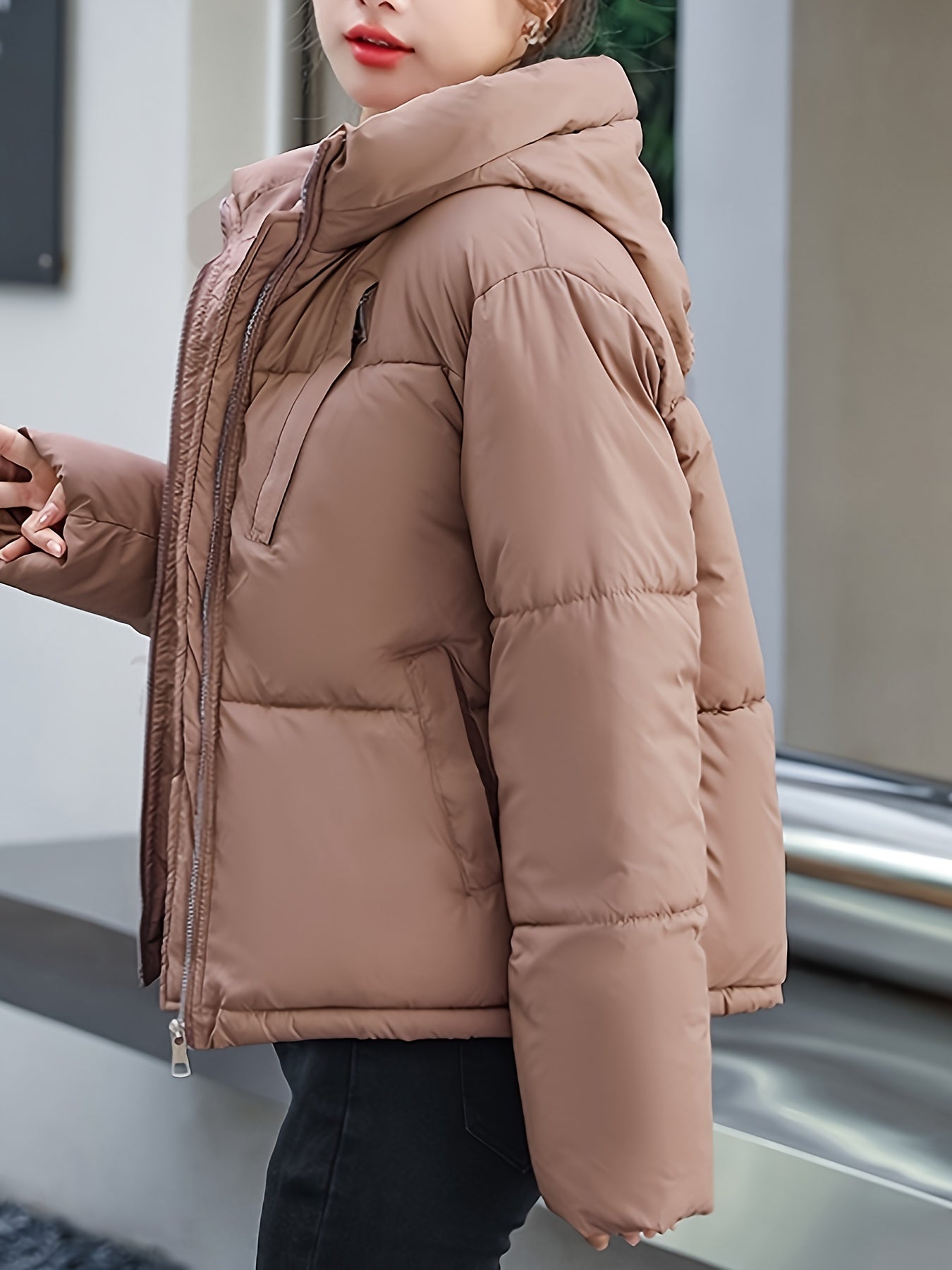 Veste D'Hiver Courte Marron Élégante, Matelassée Avec Capuchon Pour Les Femmes | Idéal Pour L'Hiver