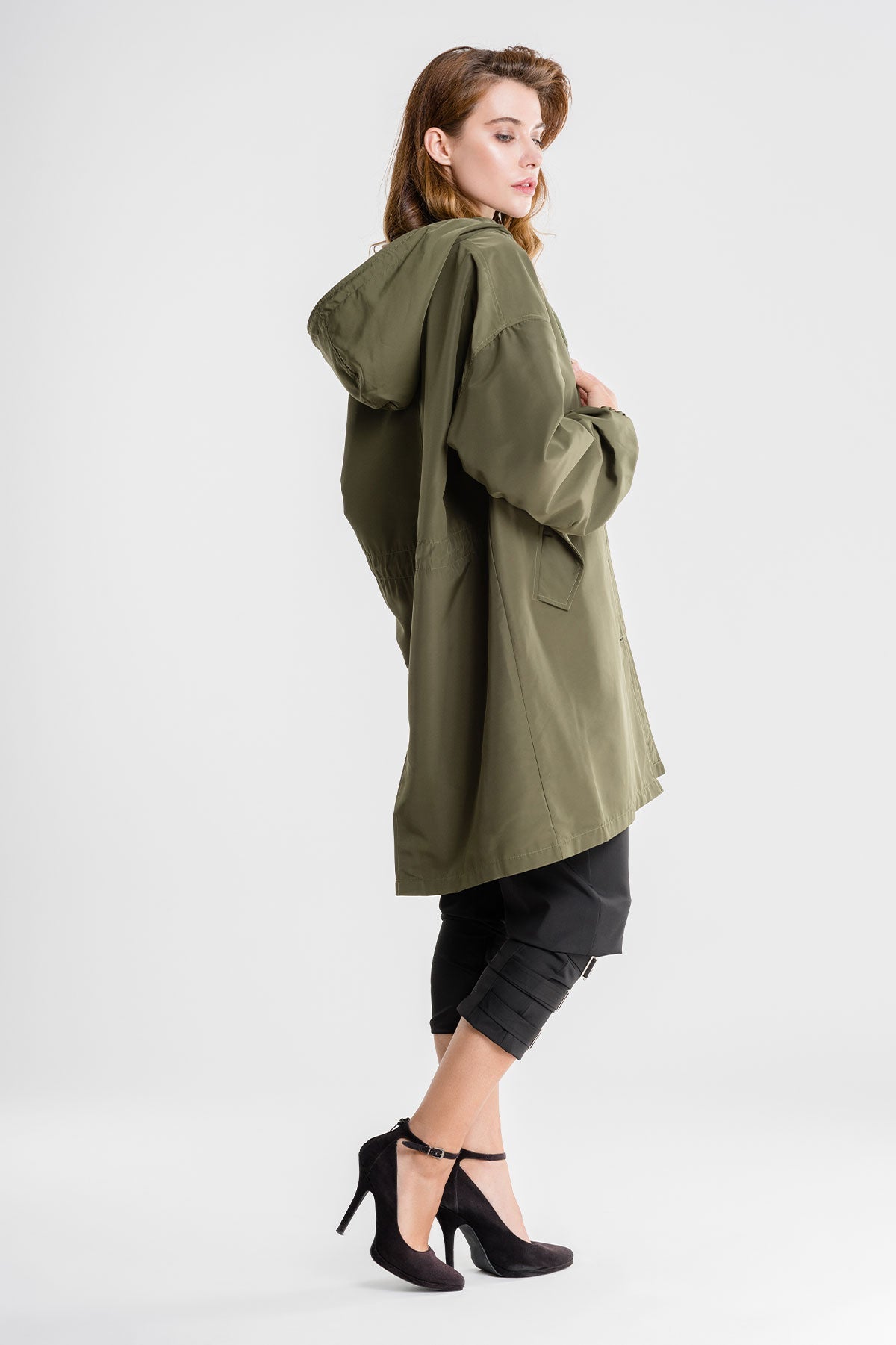 Veste de Pluie Chic Imperméable Coupe-Vent Oversized avec Capuche pour les Femmes | Idéal pour l'hiver